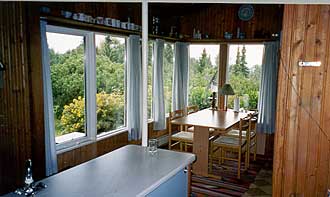 Sommerhus i Veddinge Bakker med havudsigt over Sejrøbugt